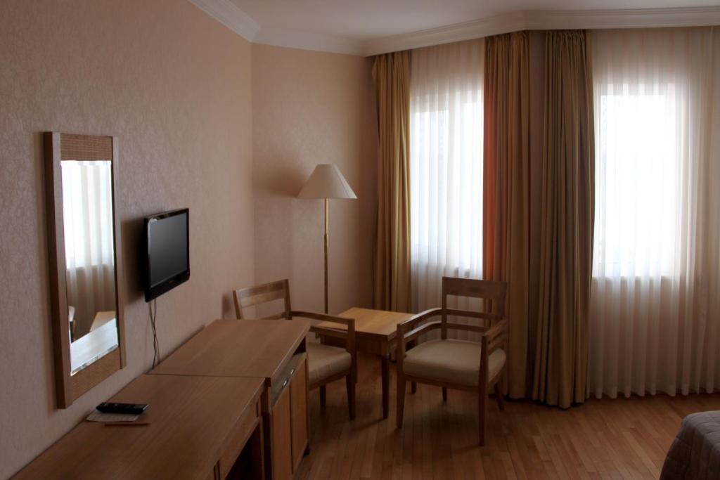 Rena Hotel Küçükkuyu Cameră foto