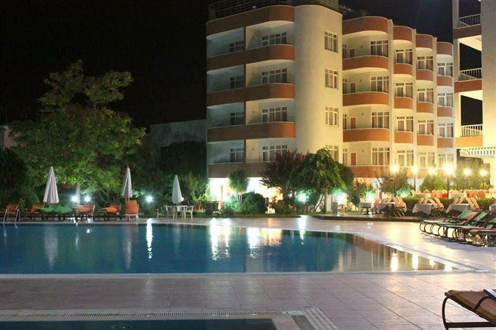 Rena Hotel Küçükkuyu Exterior foto