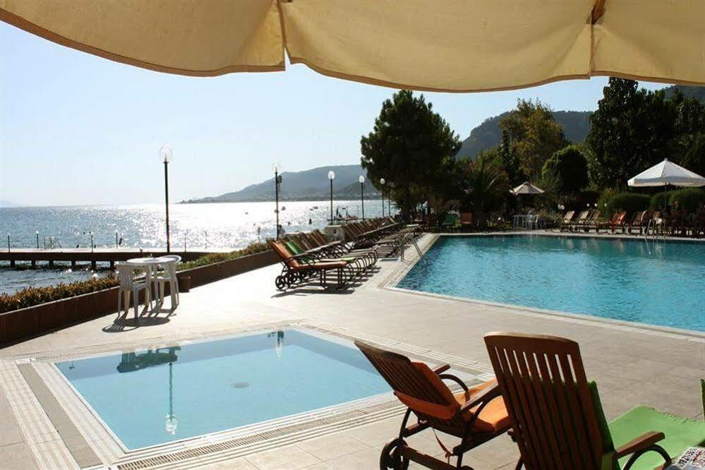 Rena Hotel Küçükkuyu Exterior foto